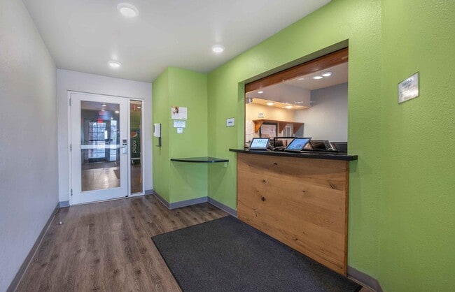 Building Photo - Furnished Studio-Dayton - Miamisburg