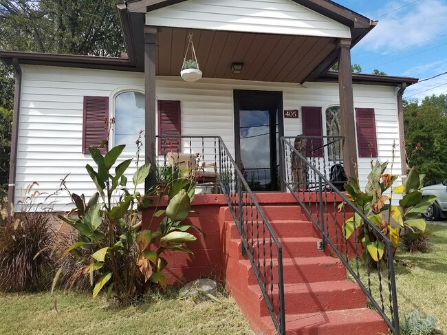 Photo - 405 Toney Rd House