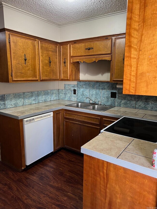 Foto del edificio - 213 Oak Ln