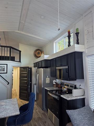 Building Photo - 8888 Easy Ln