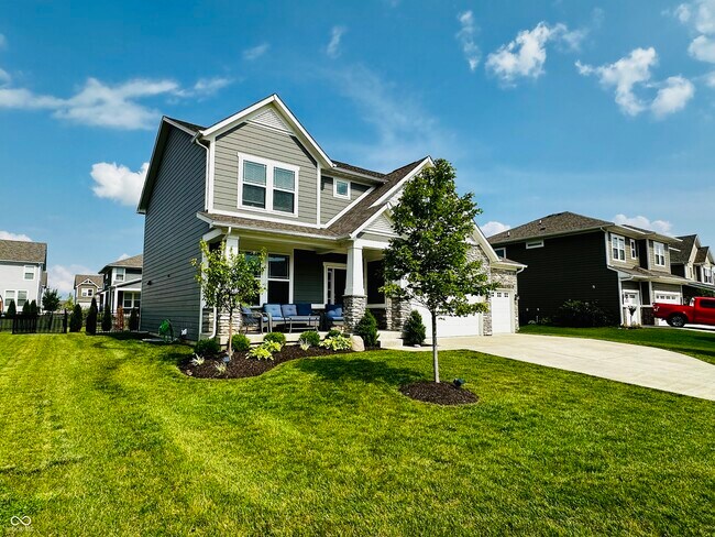 Building Photo - 10553 Stableview Dr