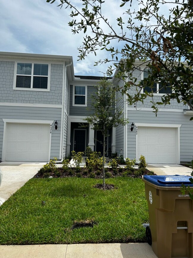 Building Photo - Move In Jan. 1st - Brand New 3 bedroom 2.5...