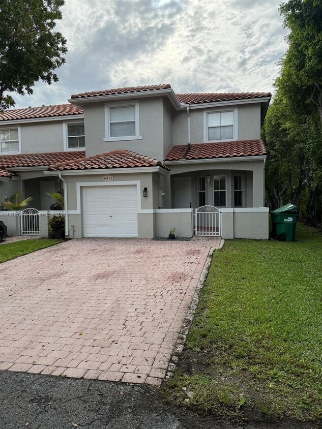 Primary Photo - 4413 NW 97th Pl