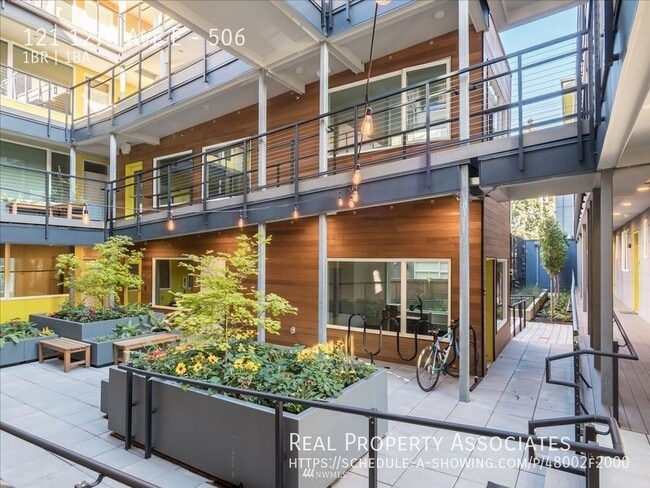 Photo - 121 12th Ave E House