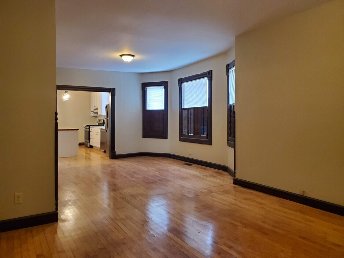 Foto principal - 2159 S Mound St