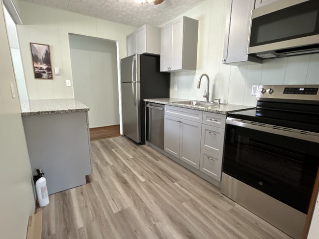 Building Photo - 802 Placer Ct