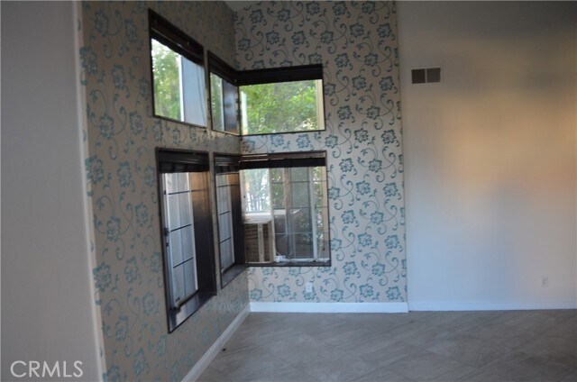 Foto del edificio - 7480 Addison Rd