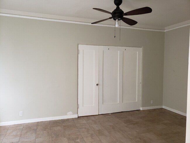 Foto del edificio - 723 E 3rd St