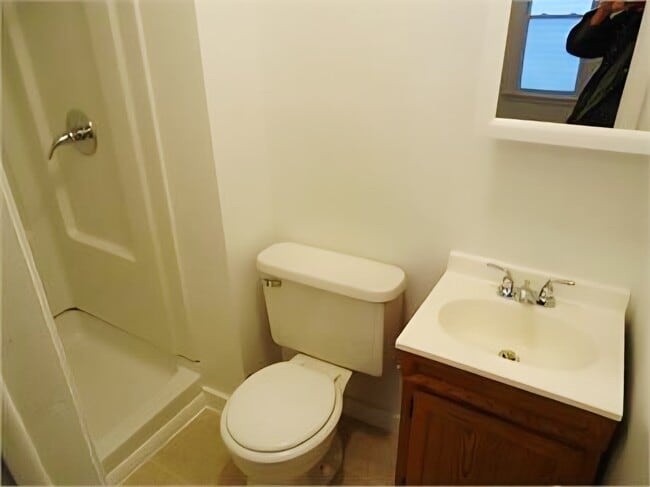 Building Photo - 115 3rd St S
