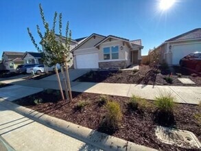Building Photo - 12794 Knightsbrook Ave