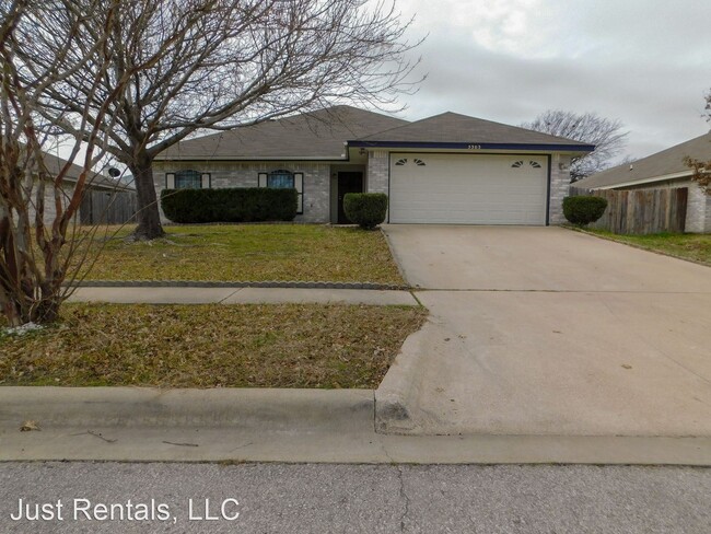 Foto del edificio - 5 br, 2.5 bath House - 5303 Gunnison Dr