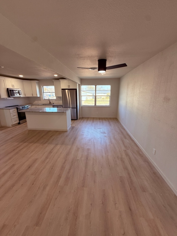 Building Photo - 1200 Chippendale Dr