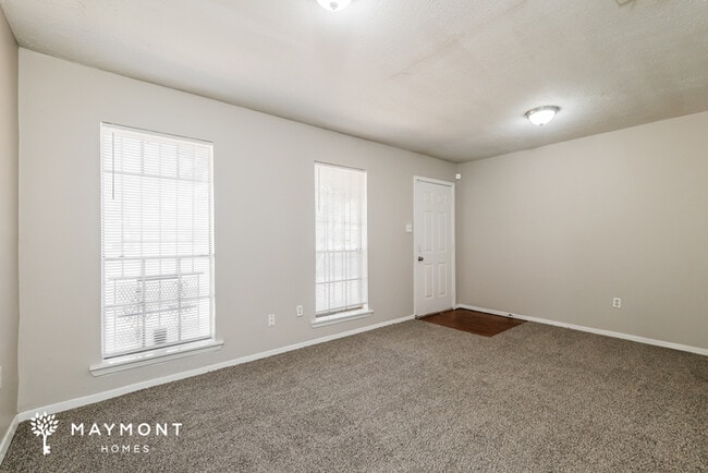 Building Photo - 125 James Garfield Cir