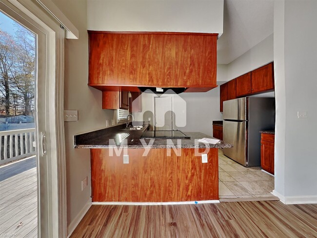 Foto del edificio - 3 br, 2 bath House - 1205 Spruce Dr