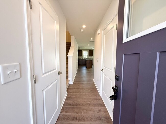 Building Photo - Modern 3-Bedroom Townhouse with Garage & P...