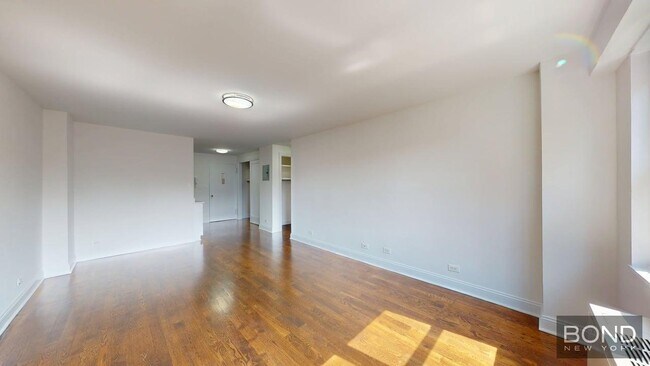 Foto del edificio - 145 E 16th St