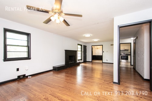 Building Photo - 5240 Barton-