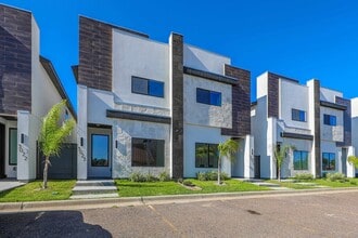 Building Photo - 8218 Casa Verde Rd