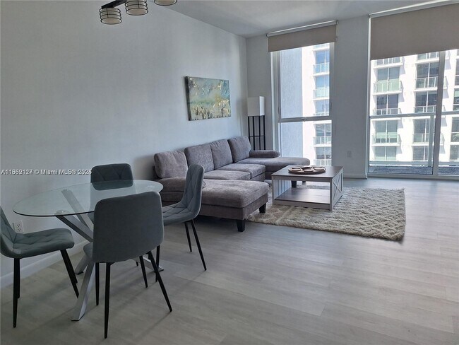 Foto del edificio - 253 NE 2nd St