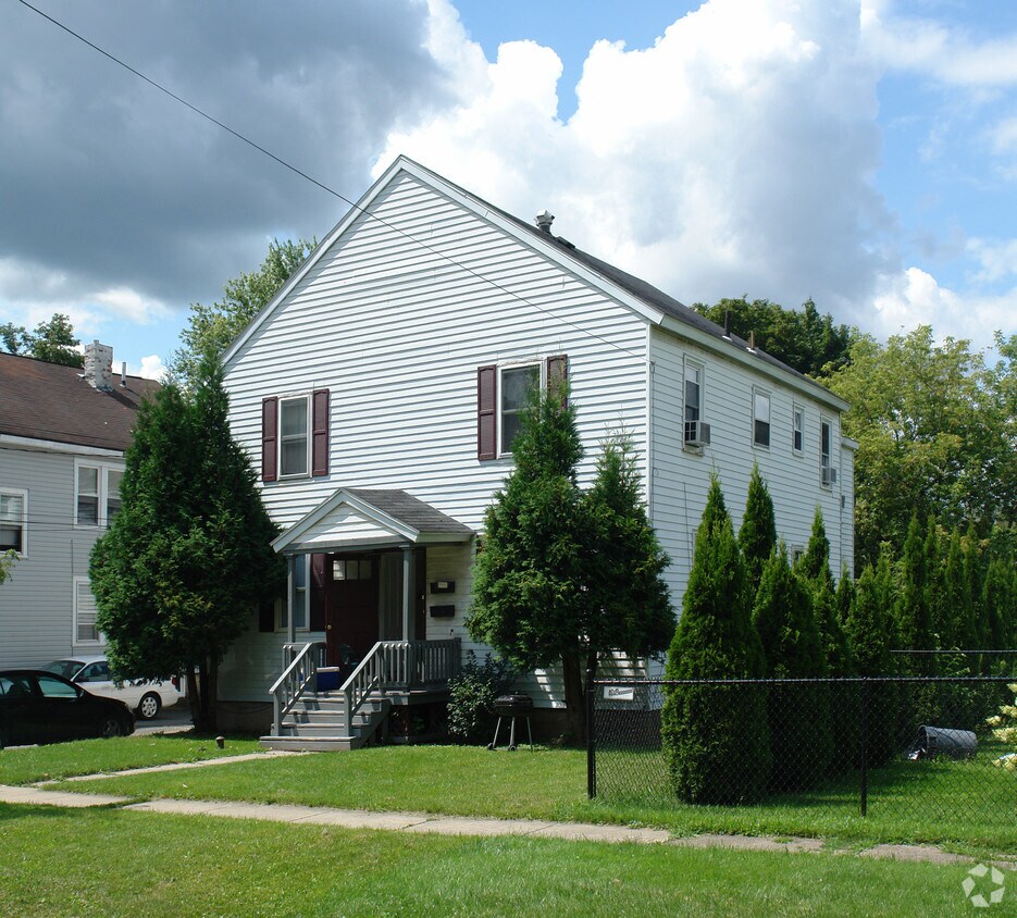 Building Photo - 109 West Ave