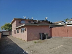 Building Photo - 4133 Downing Ave