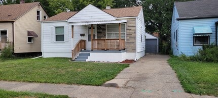Building Photo - 12747 Vernon Ave