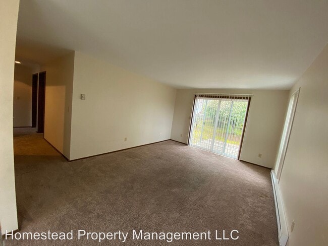 Building Photo - 1115-1179 Liberty Cir S