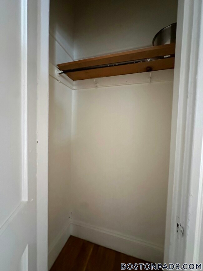 Foto del edificio - 1144 Commonwealth Ave