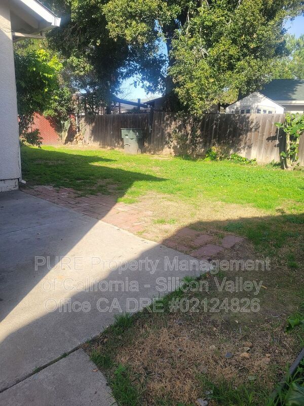 Foto del edificio - 68 N White Rd