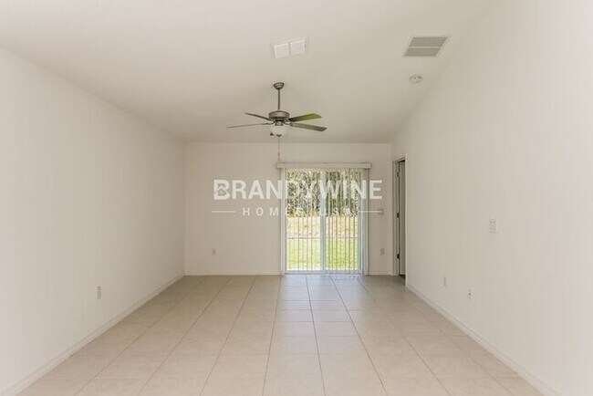 Building Photo - MOVE IN SPECIAL - March FREE with move in ...