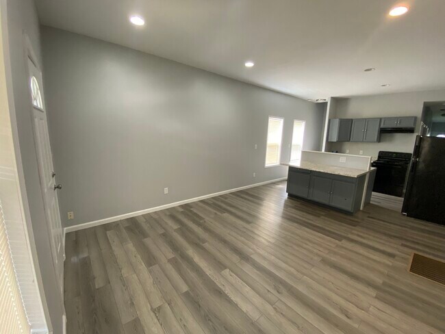 Foto del edificio - 1756 S Delaware St