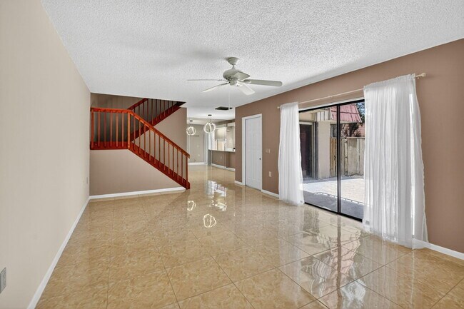 Building Photo - 413 Buttonwood Ln