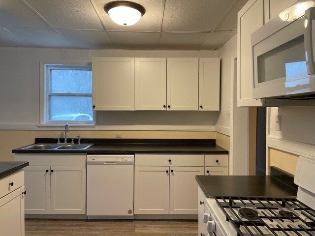 Foto del edificio - 1131 E Bowman St