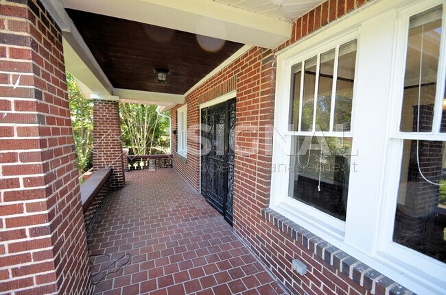 Foto del edificio - 711 9th Ave W