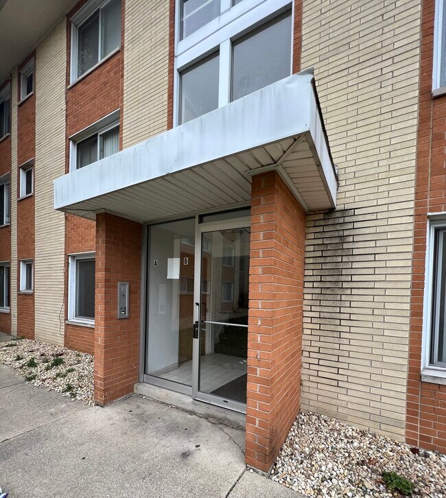 14633 Keystone Ave Unit 3A, Midlothian, IL 60445 Condo for Rent in