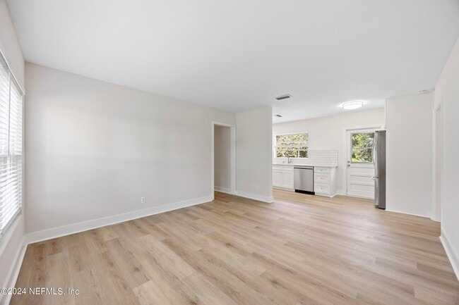 Foto del edificio - 1871 Arden Way