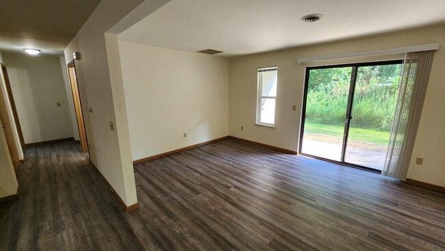 Building Photo - 5001 Taylor Rd