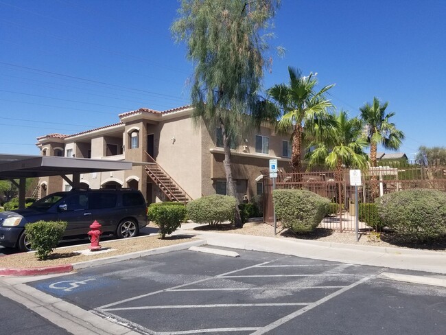 Building Photo - POOLSIDE 2 BEDROOM CONDO - SILVERADO RANCH!