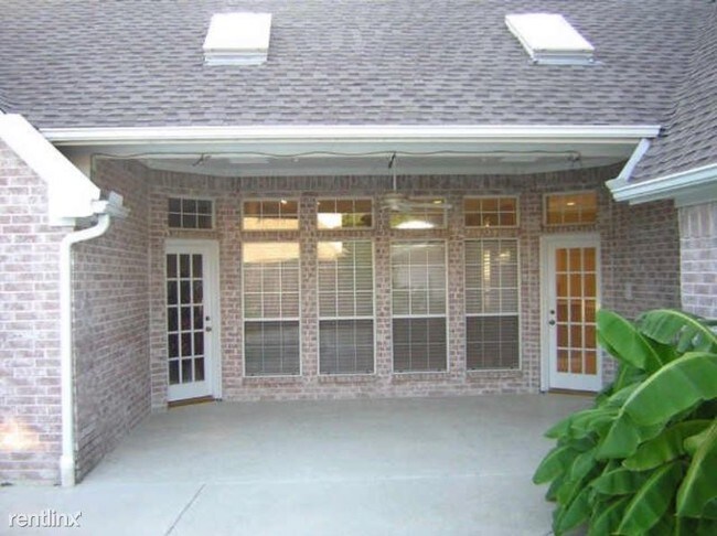 Foto del edificio - 3 br, 2.5 bath House - 132 Woodcrest Ln