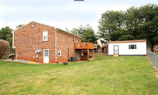 Photo - Rolling Ridge House