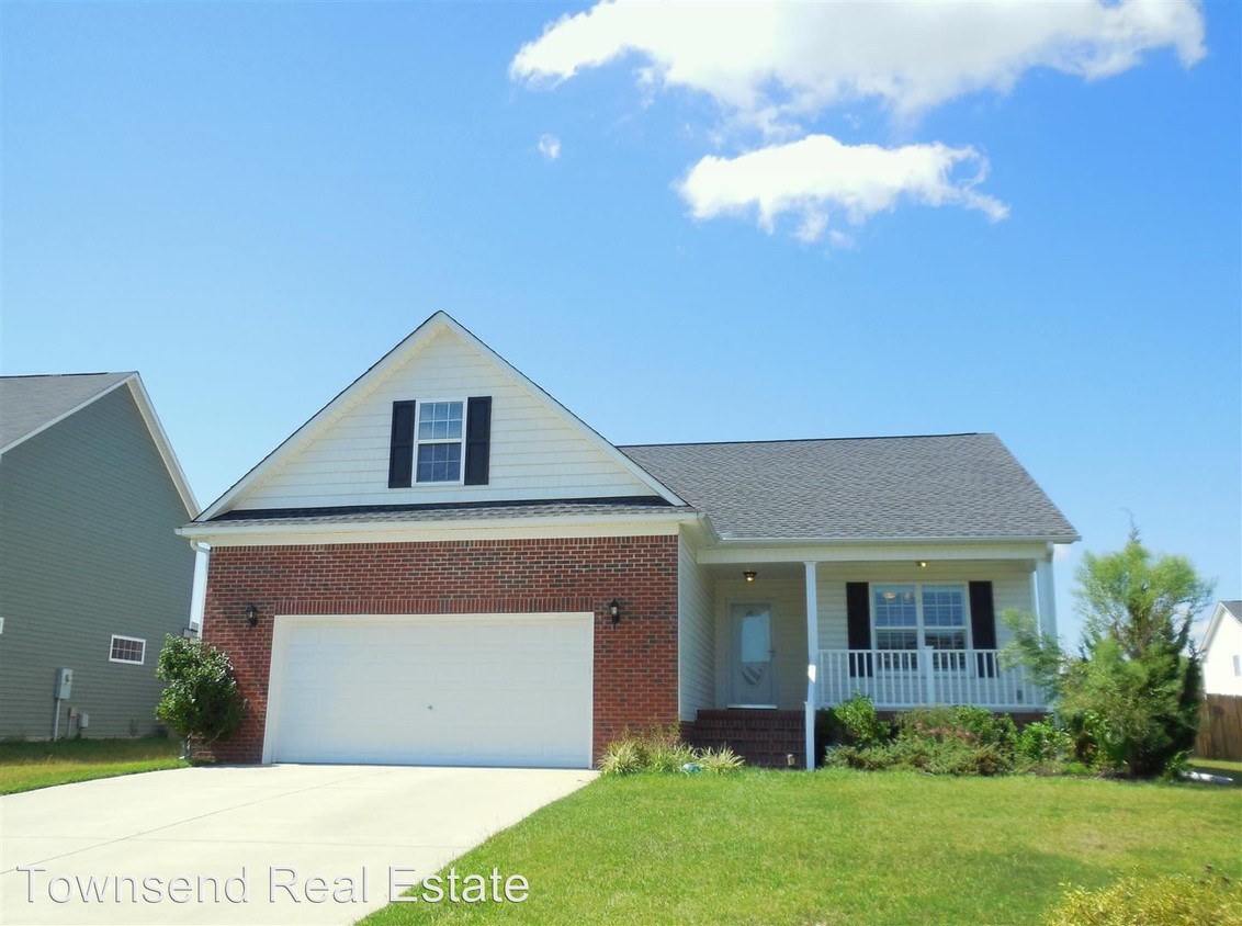 1537 Thoroughbred Trl, Parkton, NC 28371 House for Rent in Parkton