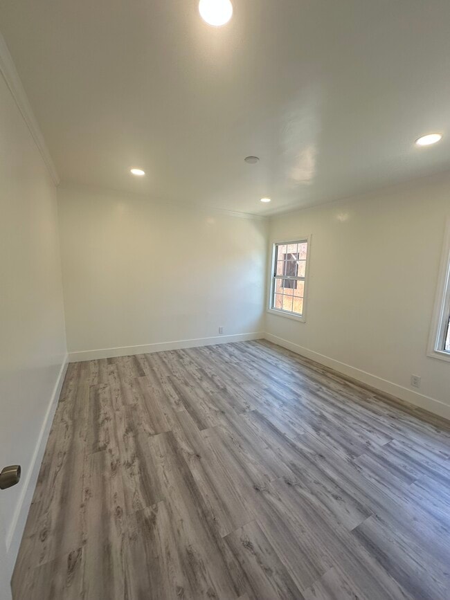 Building Photo - 8037 Campion Dr