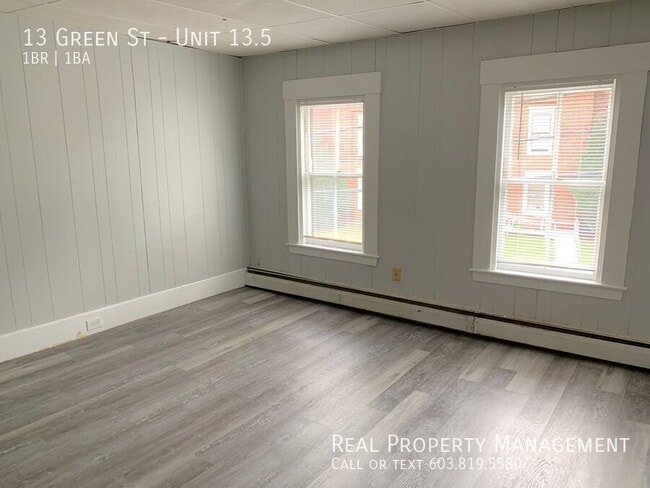 Building Photo - 13 Green St