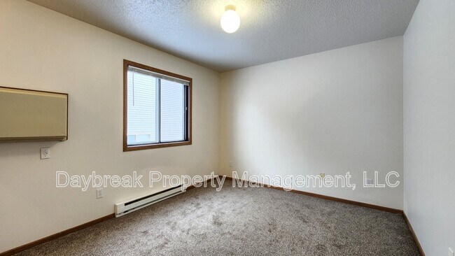 Foto del edificio - 1315 34th St Cir S