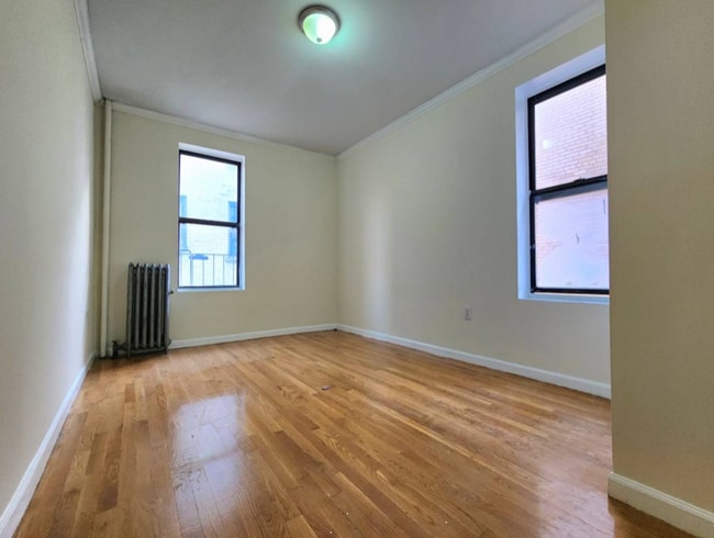 Building Photo - 95 Seaman Ave