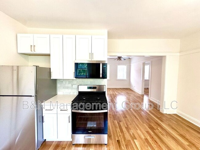 Photo - 1065 W Dakin St Apartment