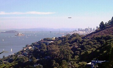 Building Photo - 483-485 Sausalito Blvd