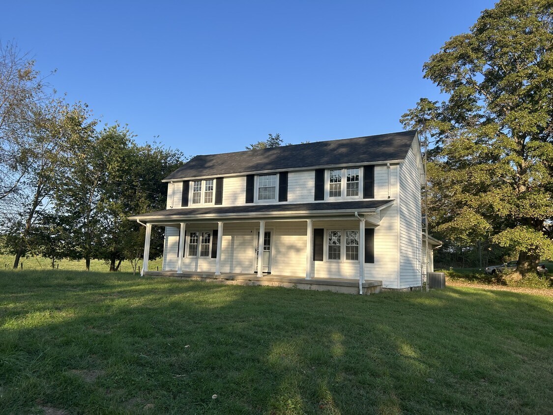 Foto principal - 1230 Martinsville Rd