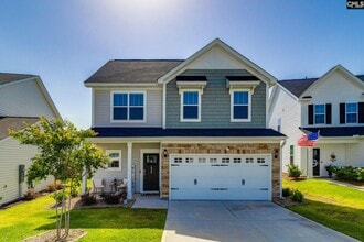 1045 Ashcroft Cir