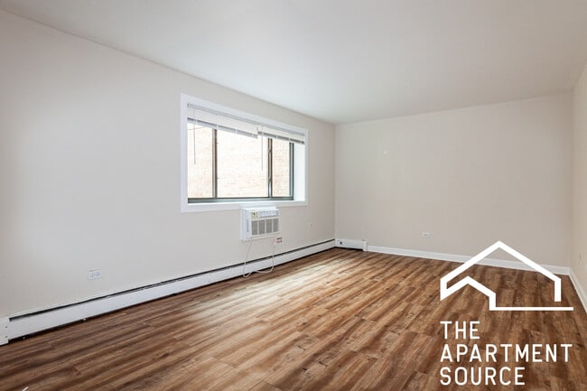 Building Photo - 5851 N Winthrop Ave